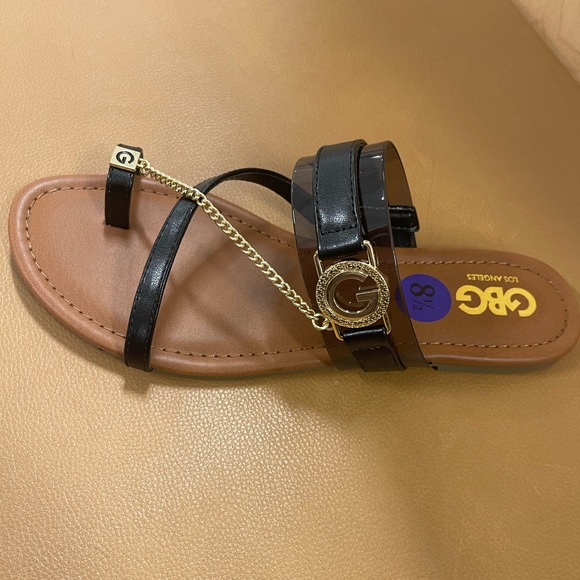 Guess Ladies Ring Toe Sandals - Picture 2 of 4